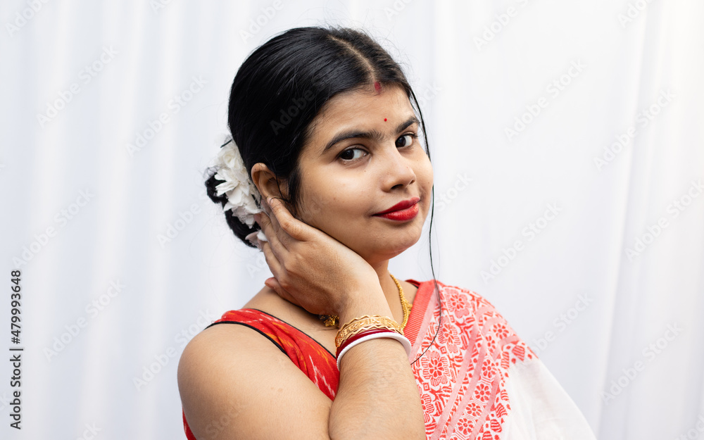 Wall mural Young Indian married woman