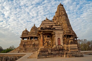 Naklejka premium Kandariya Mahadeva Temple, dedicated to Lord Shiva, Western Temples of Khajuraho, Madya Pradesh, India. UNESCO heritage site.