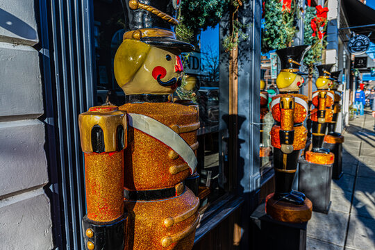 Christmas Decorations On Main Street Sidewalk, Franklin, Tennessee, USA