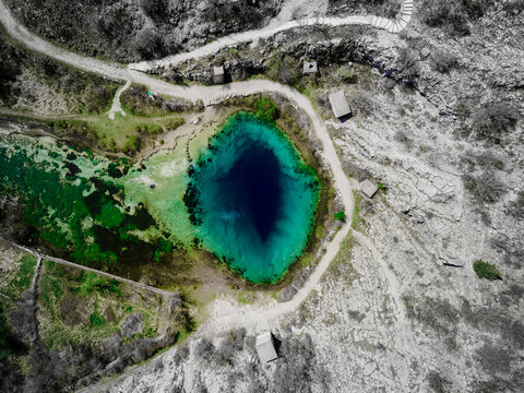 Colorful blue hole in Croatia. Izvor Cetine.