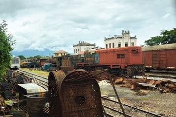 Naklejka premium old trains stopped on the railroad
