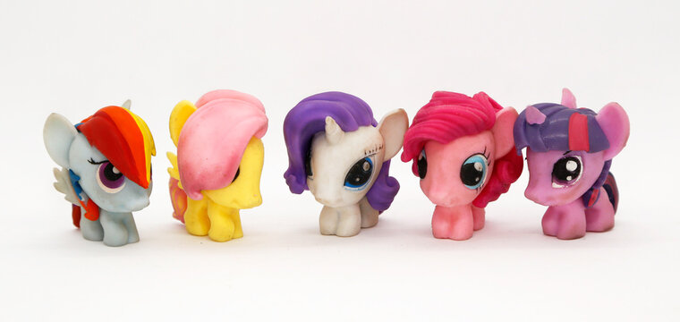 Resultado de imagem para my little pony png  My little pony princess, My little  pony characters, My little pony drawing