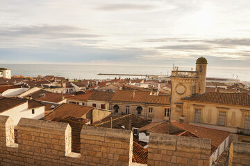 Obraz premium View over Saintes-Maries-de-la-Mer and the Mediterranean Sea