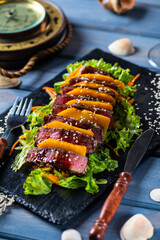 Tataki with tuna and fresh mango-1