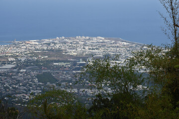 Ville Le port, ile de la Réunion, Océan Indien