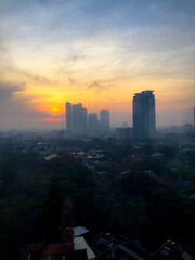 Fototapeta na wymiar city sunrise