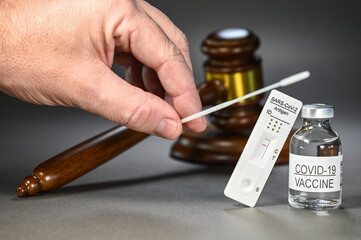Justice loi regle juge jugement proces avocat vaccin covid-19 auto test