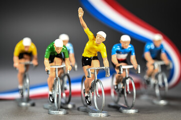 sport cycliste cyclisme course vainqueur velo jaune tour France francais - obrazy, fototapety, plakaty
