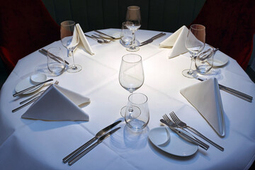 Gedeckter Tisch