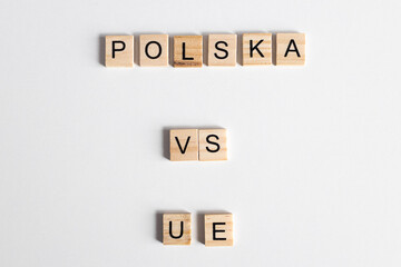 Polska przeciw Uni Europejskiej, napis na jednolitym tle - obrazy, fototapety, plakaty