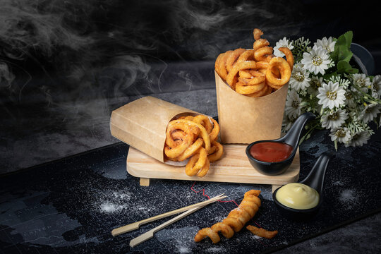 Like its name, curly fries are long and curly. They’re usually seasoned with different seasonings making them flavorful. Just a little bit of salt can make it so savory that you can’t resist.