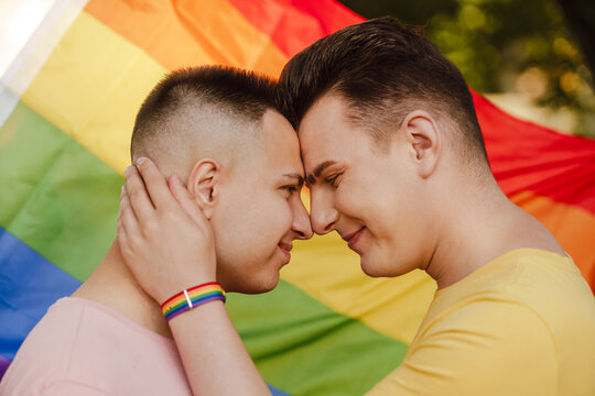 په NETFLIX کې د همجنسبازانو تاریخي خپرونه