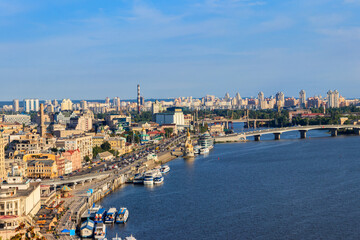 Obraz premium View of the Dnieper river and Kiev cityscape, Ukraine