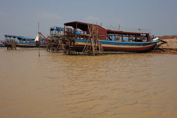 Fototapeta na wymiar Floating village on Lake Tonle Sap, Siem Reap, Cambodia
