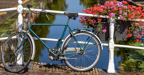 Fototapeta na wymiar Delft bicycle
