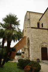 Santa Maria d'Arabona is an abbey dating from the late twelfth century belongs to the municipality...