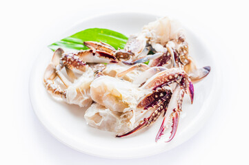 皿の上の渡り蟹