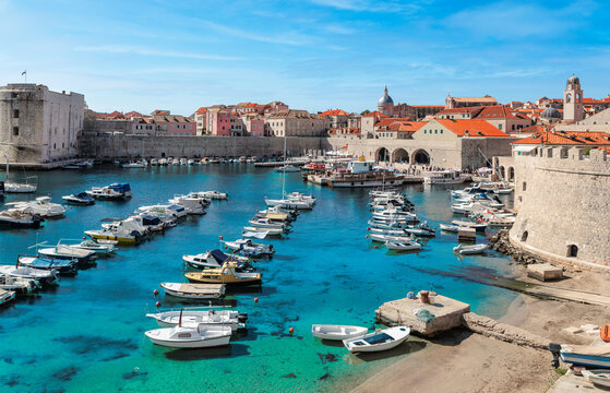 Dubrovnik harbor bay at old town.