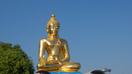 Bouddha triangle d'or