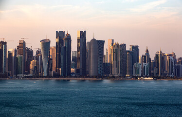 Fototapeta na wymiar Windy Skyline - Al Dafna - Doha - Qatar