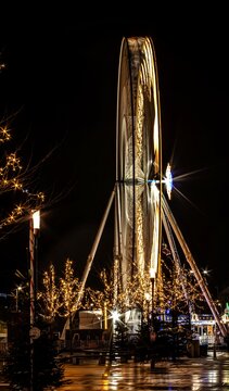 Spinning Wheel Of Light
Christmas Vibes In My Hometown