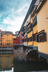 Fototapeta na wymiar view of the ponte vecchio in florence italy 