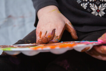messy hands color playing kid toddler fun creative fingers