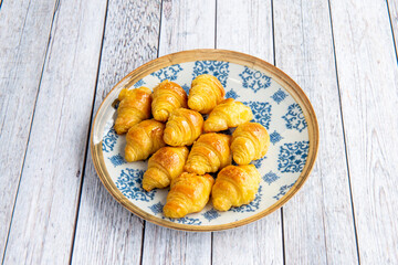 mini butter croissants, easy to make, quick and delicious