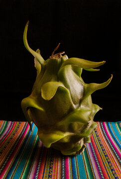 Pitahaya o fruta del drag&oacute;n
