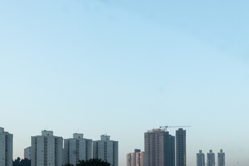 Obraz premium city skyline in the sky
