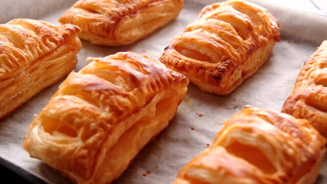 アップルパイ　焼きたてのアップルパイ