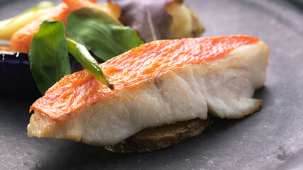 魚料理・レストラン・盛り付け