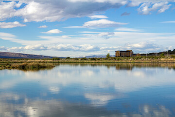 Obraz premium castle on the lake
