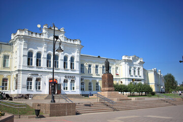 Fototapeta na wymiar View of Lenin street in the city of Omsk