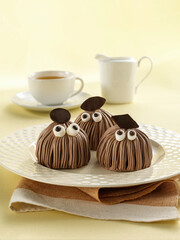  Monster Theme Cake / Smashing time for children's day, party and halloween's day / Monster Theme Cake / Smashing time for children