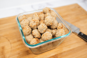 Spaghetti with Italian Chicken and Beef Meatball