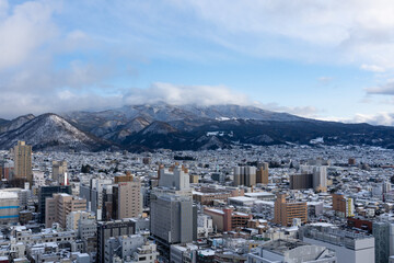 冬の山形市内と蔵王