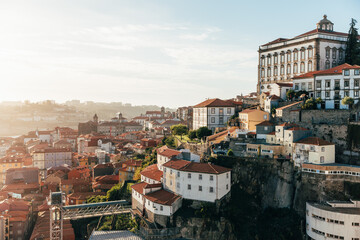 Naklejka na ściany i meble Porto Skyline bei Sonnenuntergang 
