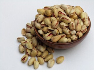 pistachio nuts in a bowl
