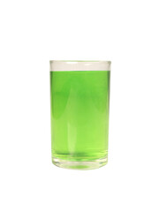 The Centella asiatica juice is in a clear glass and has green Centella asiatica leaves.