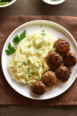 Minced meat cutlets with mashed potatoes
