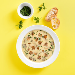Creamy mushroom soup