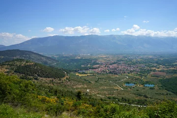 Fotobehang Landscape of Valle Peligna, Abruzzo, near Raiano and Anversa © Claudio Colombo