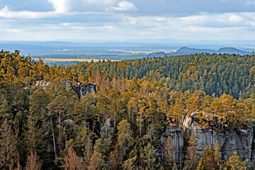 Fototapeta na wymiar Landschaft im Nationalpark Sächsische Schweiz, Sachsen, Deutschland