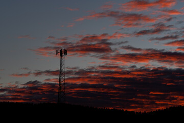 Fototapeta premium Cell Phone Tower Sunrise
