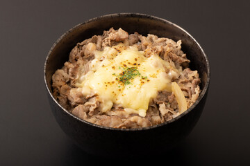 チーズ牛丼