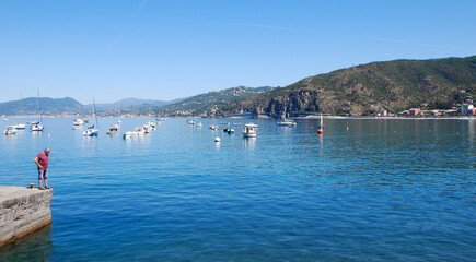 Fototapeta na wymiar Il porto di Sestri Levante nel Mar Ligure.