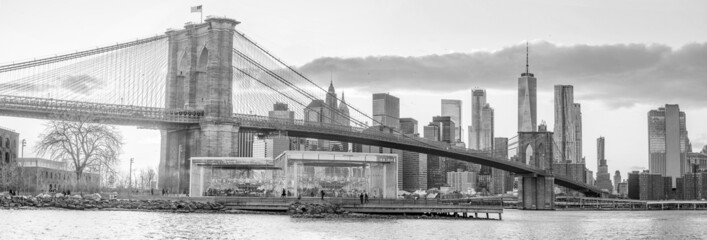 New York City skyline cityscape of Manhattan with brooklyn bridge in USA
