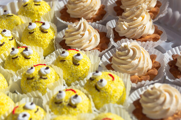 Cupcakes are a traditional American dessert.