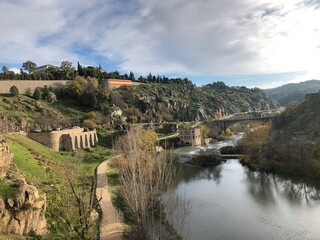 Fototapeta na wymiar [Spain] View of Tagus River from The Alcantara Bridge (The Puente de Alcantara) in Toledo